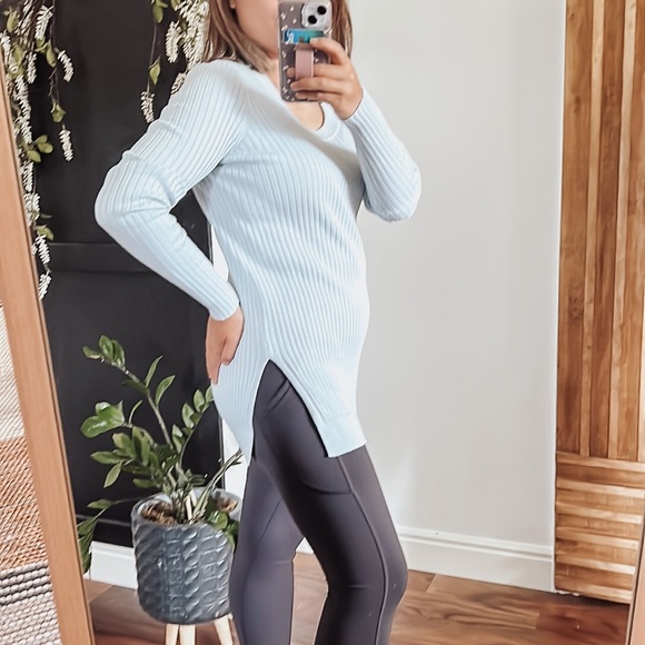 Athleta Glacial blue Lincoln Park Ribeed Crew Neck Sweater. Size S - Picture 11 of 13